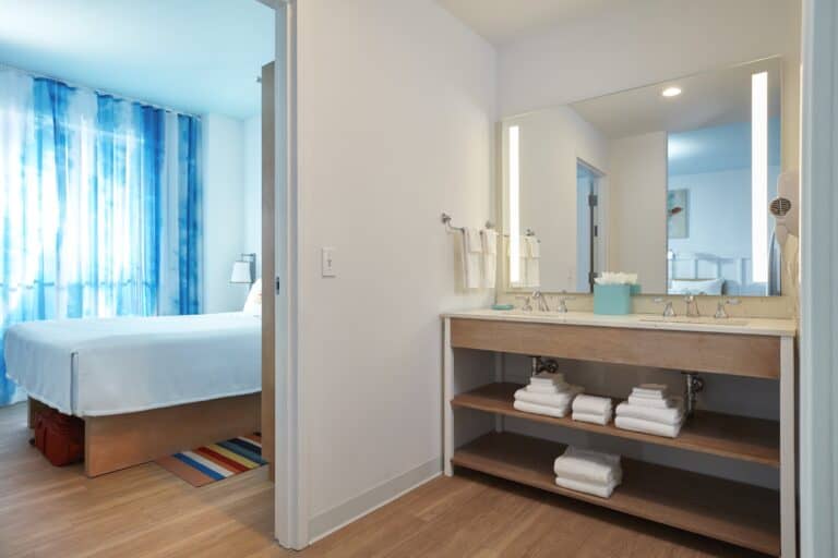 Universals Endless Summer Resort Surfside Inn 2 bedroom Bathroom