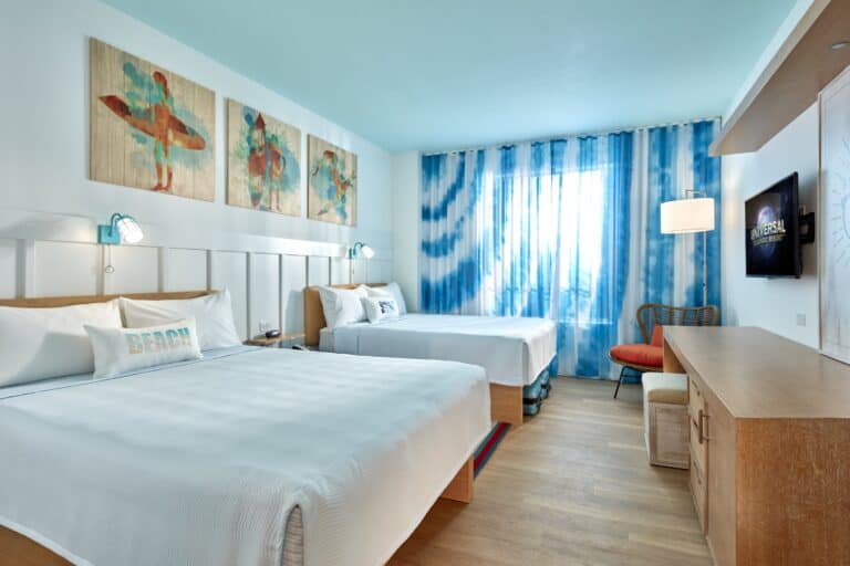 Universals Endless Summer Resort Surfside Inn Standard Room 1